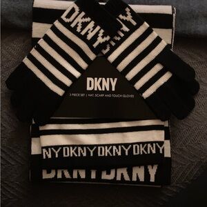 New DKNY Striped Black and White Winter Set. Hat, scarf and gloves.